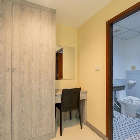 Square One Hotel Patong Экстерьер фото