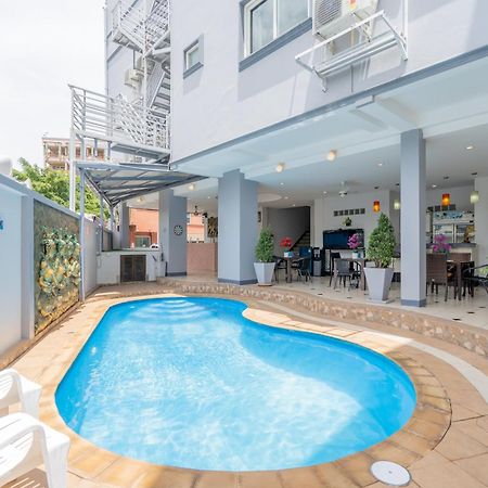 Square One Hotel Patong Экстерьер фото