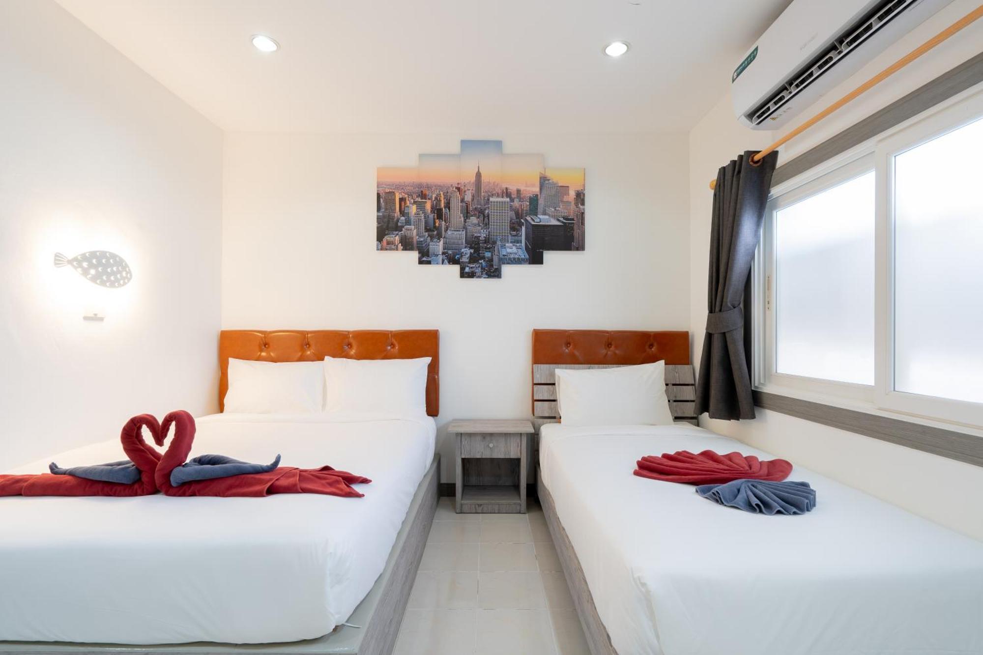 Square One Hotel Patong Экстерьер фото